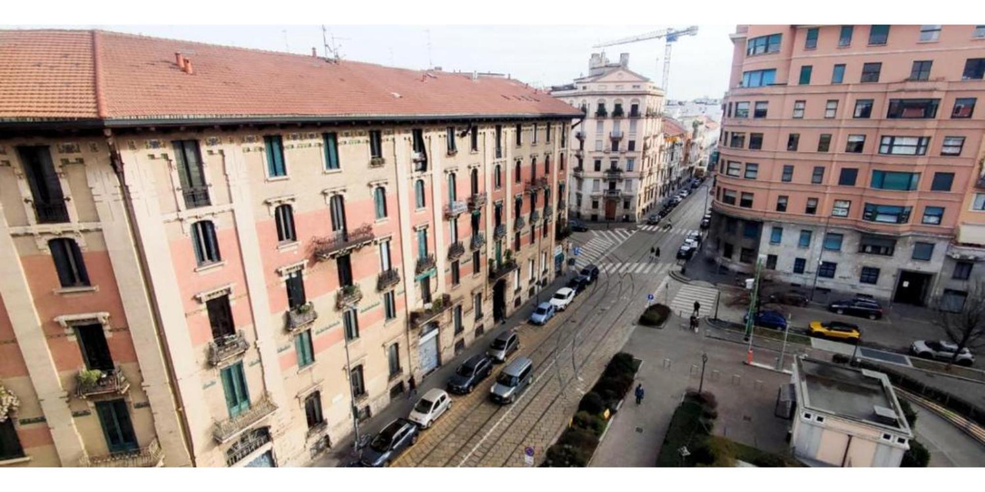 2 Bedroom Gem Near Milano Centrale Fast Wi Fi Kademy House Exterior photo
